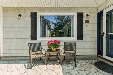 Nestled in the highly desirable Archer Woods Development, this - photo 5