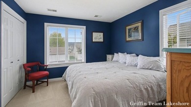 Time for a low maintenance condo, ready to move into? Here is a - photo 10