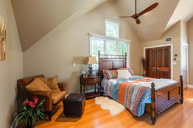 Charming Single family home with multiple guest cottages in - photo 5