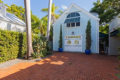 Charming Single family home with multiple guest cottages in - photo 6