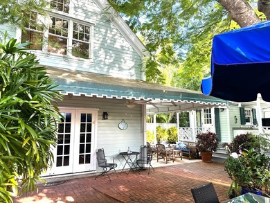 Charming Single family home with multiple guest cottages in - photo 7