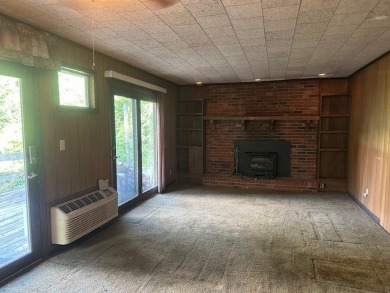 Looking for a project while enjoying mountain and valley views