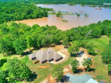Lake Home For Sale in Eufaula, Oklahoma