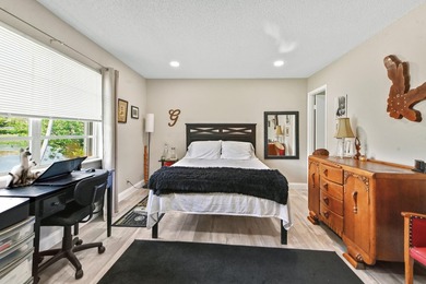 Welcome to your own private slice of waterfront paradise! - photo 16