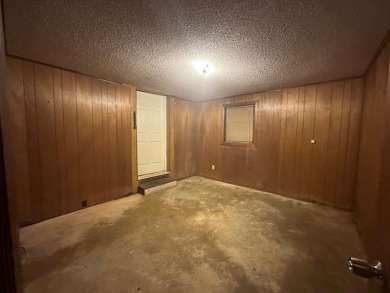 Looking for a project while enjoying mountain and valley views