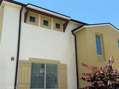 Welcome to this stunning townhome in the lovely Arlington Pointe - photo 2
