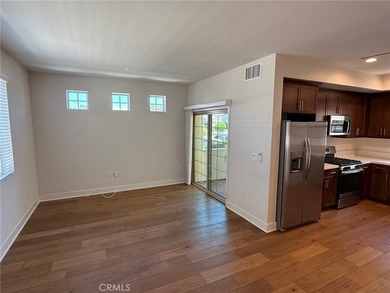 Welcome to this stunning townhome in the lovely Arlington Pointe - photo 7