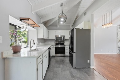 Well-maintained ranch-style home located in the heart of Destin - photo 11