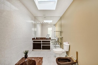 Welcome home to this beautifully maintained 3-bedroom, 3-bath - photo 18