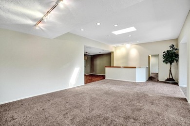 Welcome home to this beautifully maintained 3-bedroom, 3-bath - photo 24