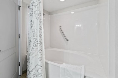 Experience the feeling of floating above the ocean from this - photo 7