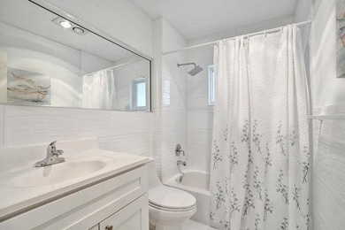 Welcome home to this beautifully maintained 3-bedroom, 3-bath - photo 37