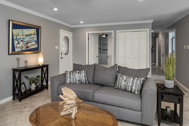 Nestled within the prestigious, wooded shores of Lake Hamilton - photo 8