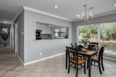 Nestled within the prestigious, wooded shores of Lake Hamilton - photo 9