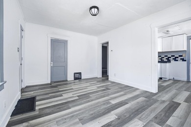 This 2-bedroom, 1-bath home with a spacious yard is bright - photo 7