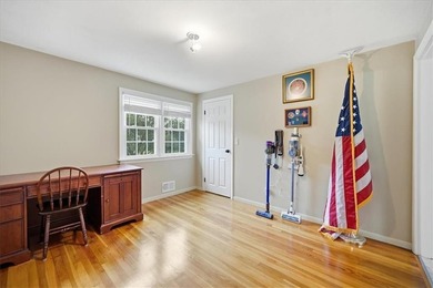 Welcome to Pilgrim Estates! Nestled on a beautifully manicured - photo 8