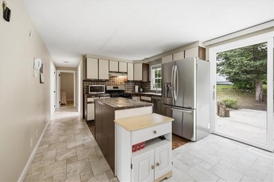 Welcome to Pilgrim Estates! Nestled on a beautifully manicured - photo 10