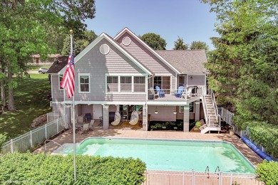 Absolutely stunning 4 Bedroom Ranch Home nestled in the highly - photo 1