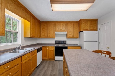 3 bedroom, 2 bath ranch home in Cherokee Bay, a Lake Hartwell - photo 11