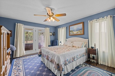 Welcome to a truly rare waterfront retreat-a breathtaking - photo 14