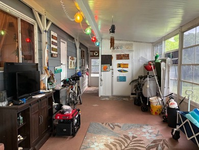 Beautifully maintained, partially furnished 2BR/2BA home located - photo 19