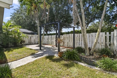 Owner currently in process of replacing fence! Welcome to this - photo 22