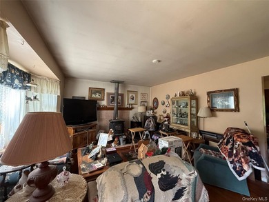 Opportunity awaits in this 3-bedroom ranch located on the South - photo 4