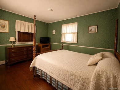 Opportunity awaits in this 3-bedroom ranch located on the South - photo 9