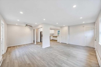 Completely renovated in 2026, with new range hood and bathroom - photo 6