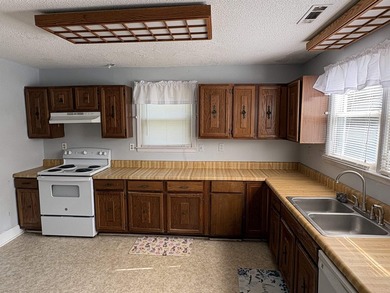 This charming 3-bedroom, 1-bath home is nestled in the desirable - photo 7