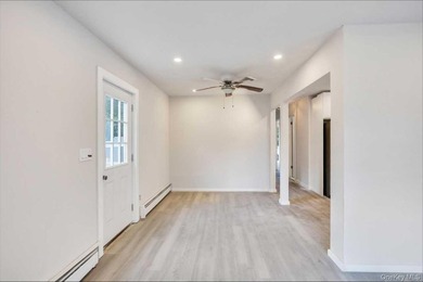 Completely renovated in 2026, with new range hood and bathroom - photo 10