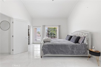 Some homes get there all at once. This one got there the right - photo 14