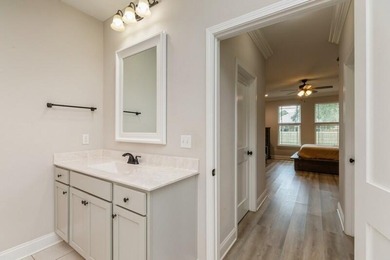 VA Assumable at 5%! seller offering $5,000 for concessions. Sod - photo 17