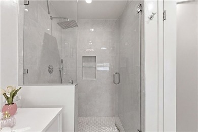 Some homes get there all at once. This one got there the right - photo 19