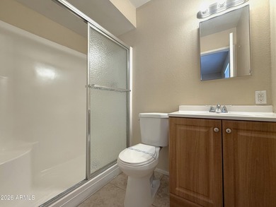 Beautiful Glendale home featuring a private pool and a - photo 10