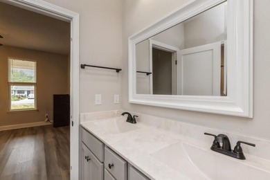 VA Assumable at 5%! seller offering $5,000 for concessions. Sod - photo 20