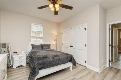 VA Assumable at 5%! seller offering $5,000 for concessions. Sod - photo 24