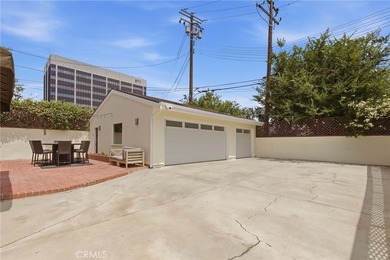 Some homes get there all at once. This one got there the right - photo 26