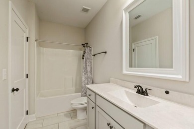 VA Assumable at 5%! seller offering $5,000 for concessions. Sod - photo 28