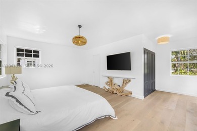 Completely renovated and ideally located in Miami Beach's - photo 28