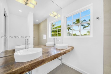 Completely renovated and ideally located in Miami Beach's - photo 29