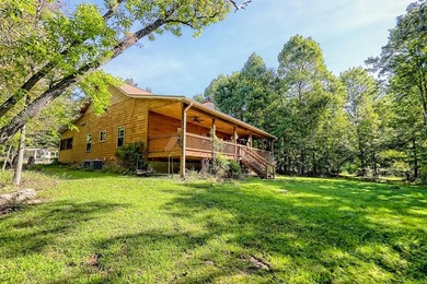 (private lake, pond, coastal) Home For Sale in Blairsville Georgia