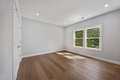 Experience exceptional craftsmanship and unmatched golf course - photo 33