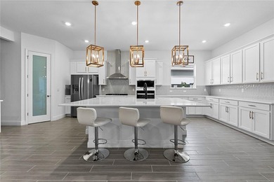 Why wait months for new construction when you can move into this - photo 7