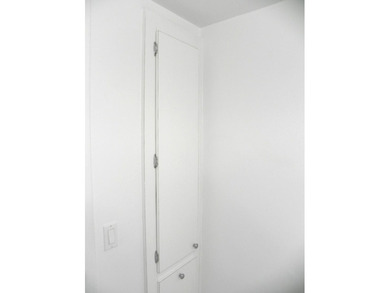 Beautiful, spacious, light-filled 1/1/1 in a very well-managed - photo 10