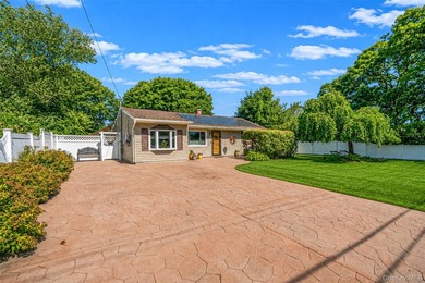 Welcome to this diamond condition 3 Bd/Rm, 2 Bath, Ranch style - photo 2
