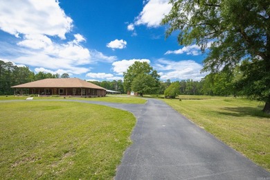 Escape to your own private retreat with this stunning custom log - photo 2