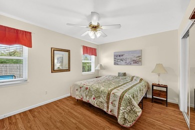 Welcome to this beautifully maintained all-brick home tucked - photo 23