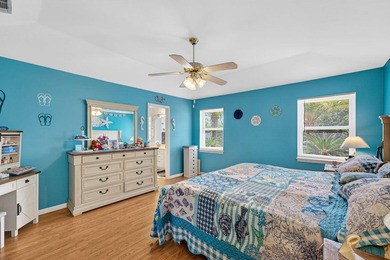 Welcome to this beautifully maintained all-brick home tucked - photo 28