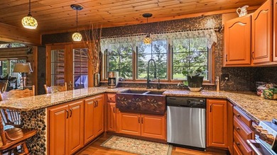 When you drive into this property you will feel like you have - photo 5